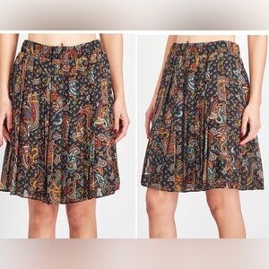 TOMMY HILFIGER PLEATED PAISLEY SKIRT. SIZE 12. PULL ON ELASTIC WAIST. LINED.